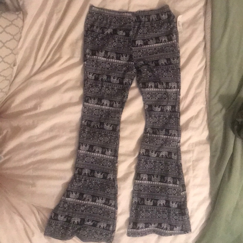 Cotton, stretchy bell bottom leggings